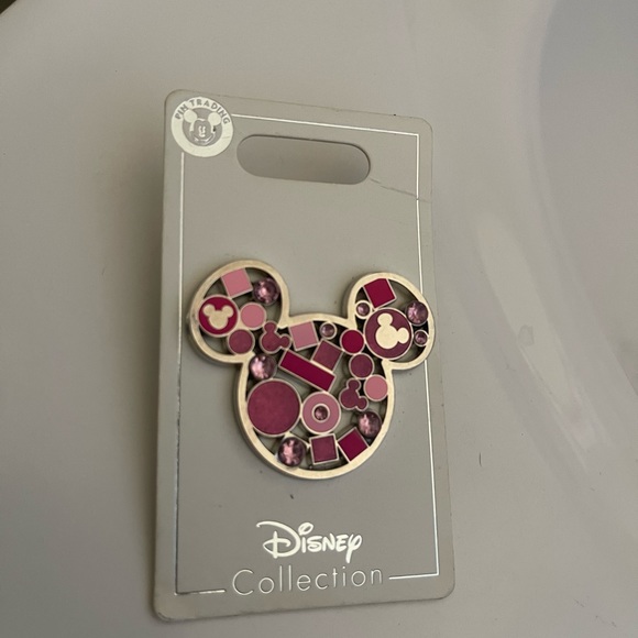 Disney Pin - Picture 2 of 4